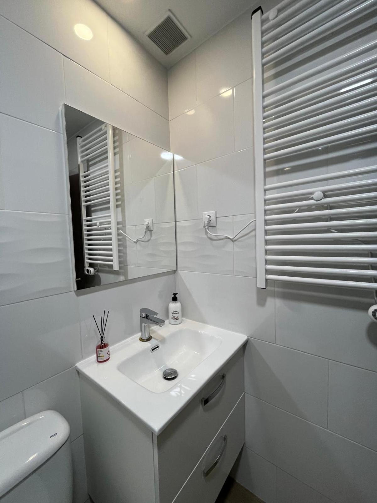 Apartamento Mercurio- Barajas 1B Madrid Exterior foto